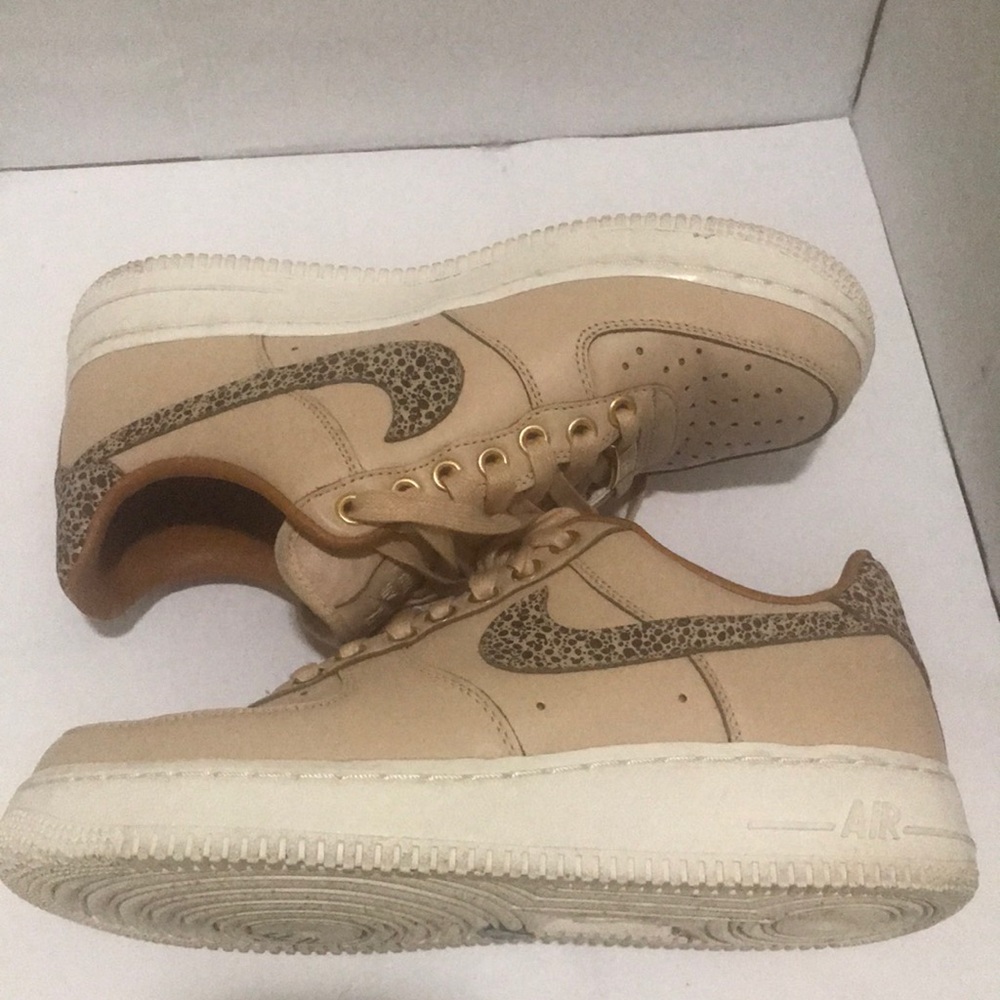 Nike Air Force 1 (AF-1)82. Men size 7. - Picture 5 of 13